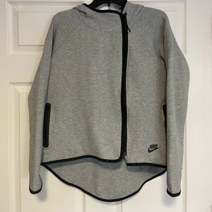 Nike Tech Fleece Cape Heather Gray Jacket. Size Medium.